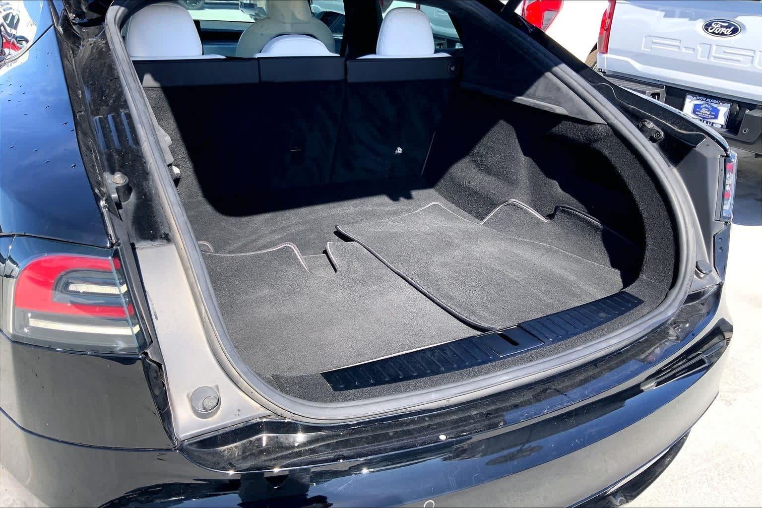 Thumbnail: 2022 Tesla Model S - 18