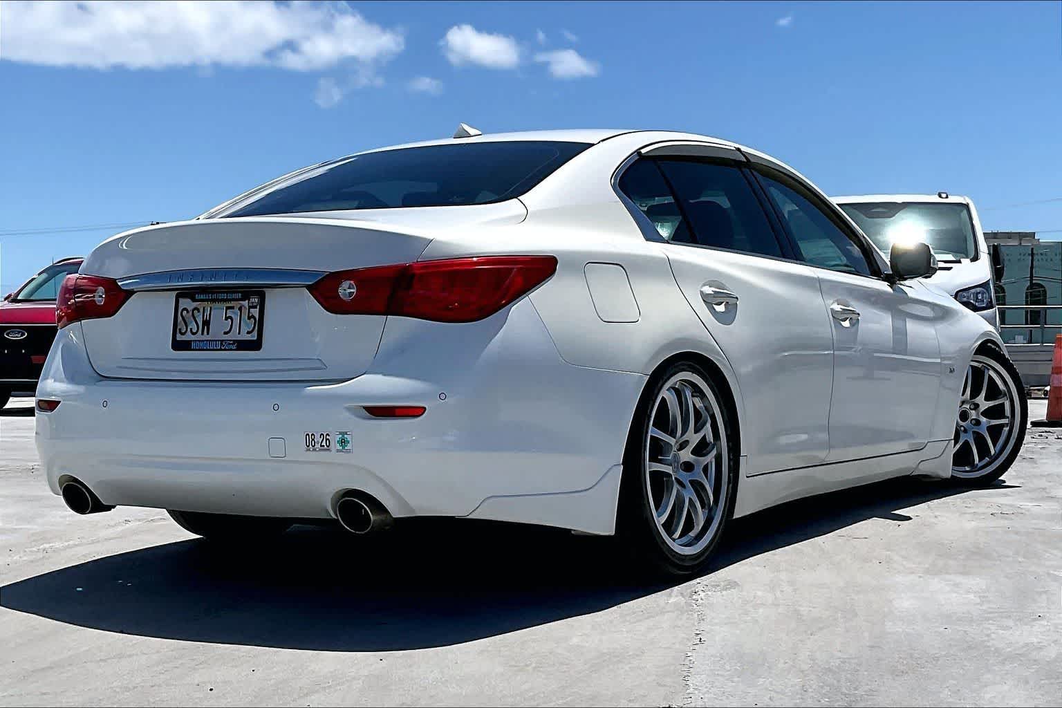 Thumbnail: 2014 INFINITI Q50 - 22