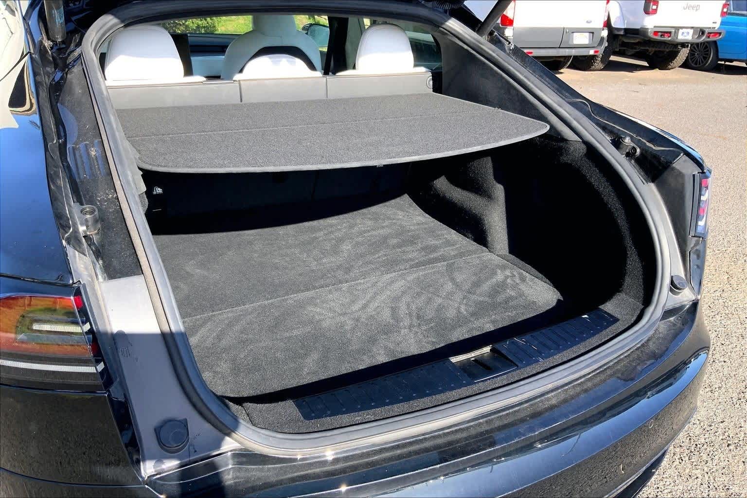 Thumbnail: 2022 Tesla Model S - 18