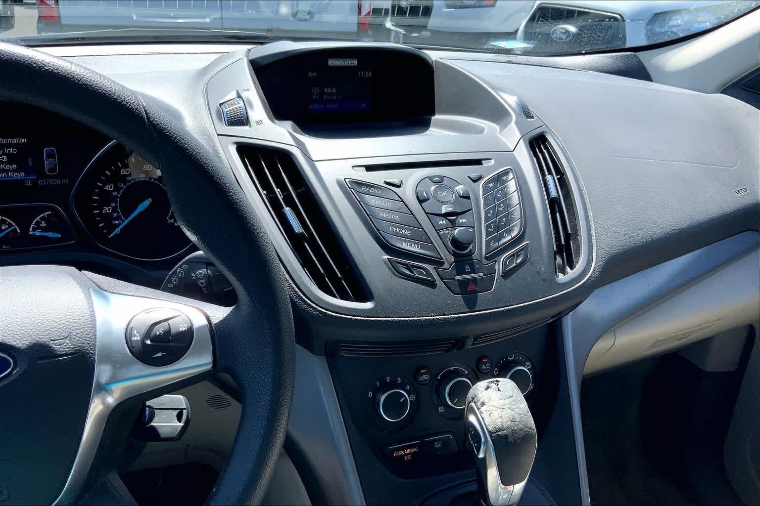 Thumbnail: 2016 Ford Escape - 15