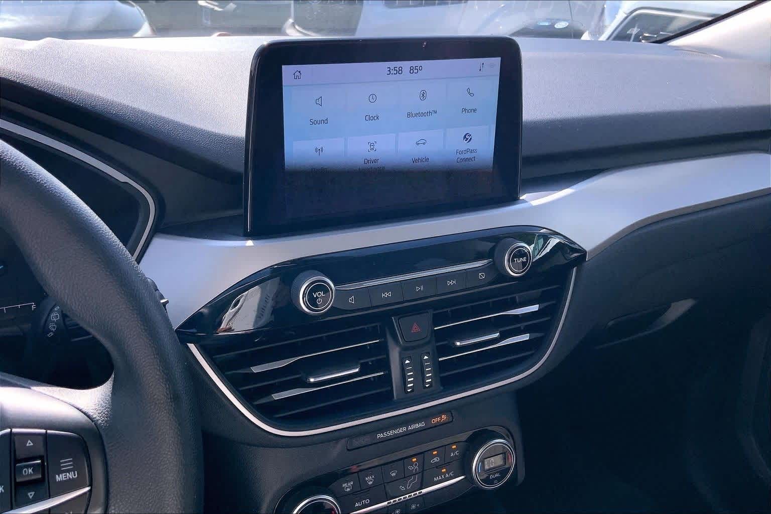 Thumbnail: 2021 Ford Escape - 15