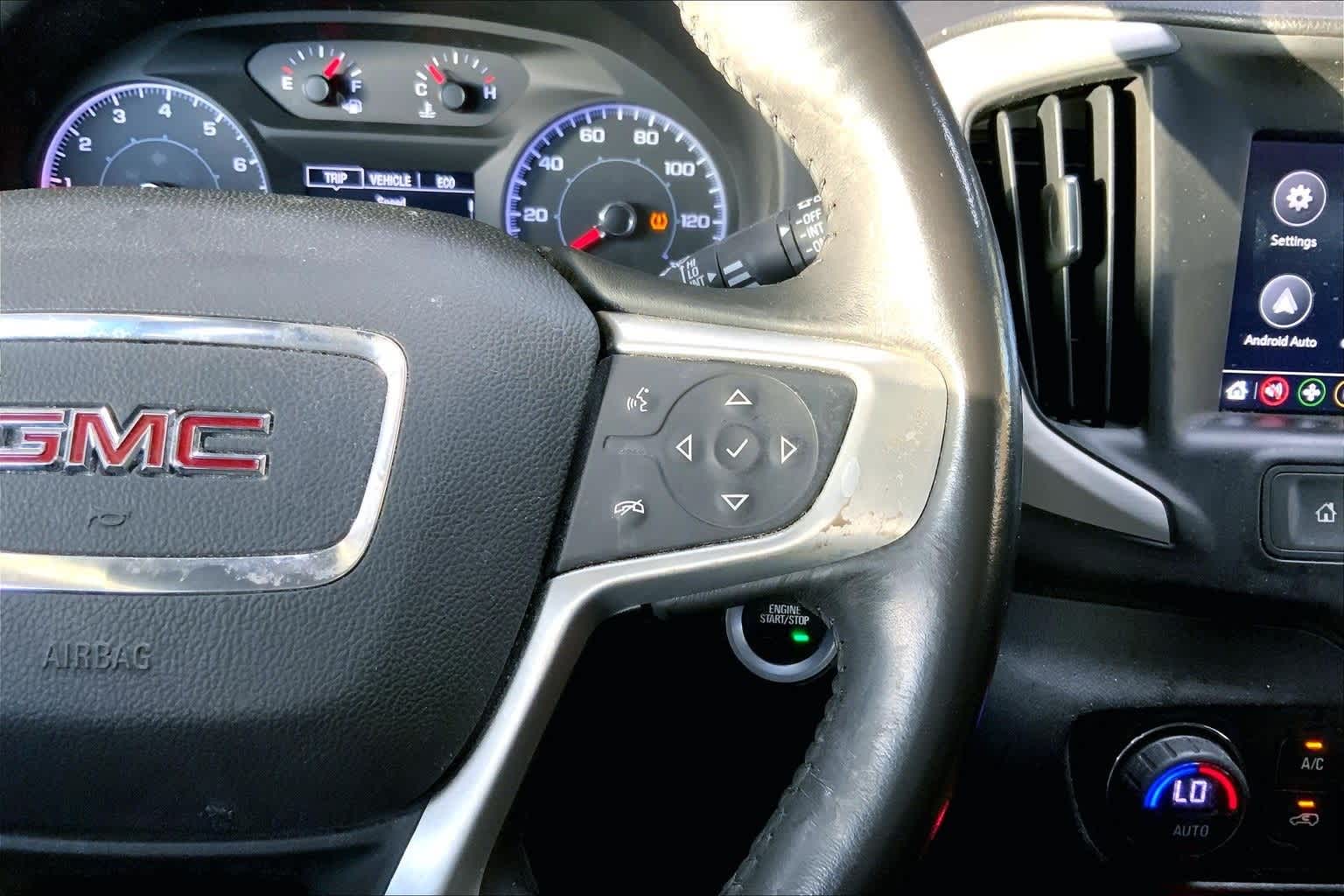 Thumbnail: 2018 GMC Terrain - 25