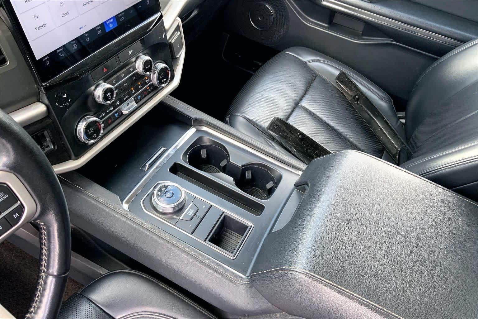 Thumbnail: 2022 Ford Expedition MAX - 16