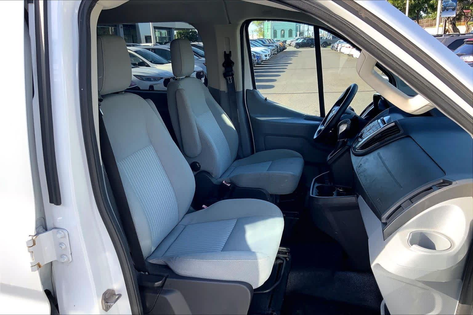 Thumbnail: 2015 Ford Transit Series - 13