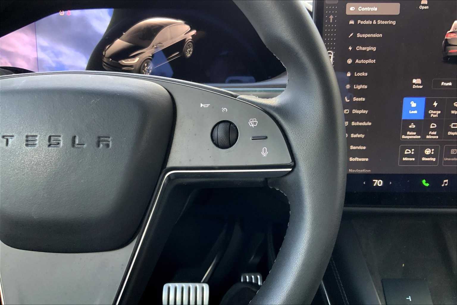 Thumbnail: 2023 Tesla Model X - 25