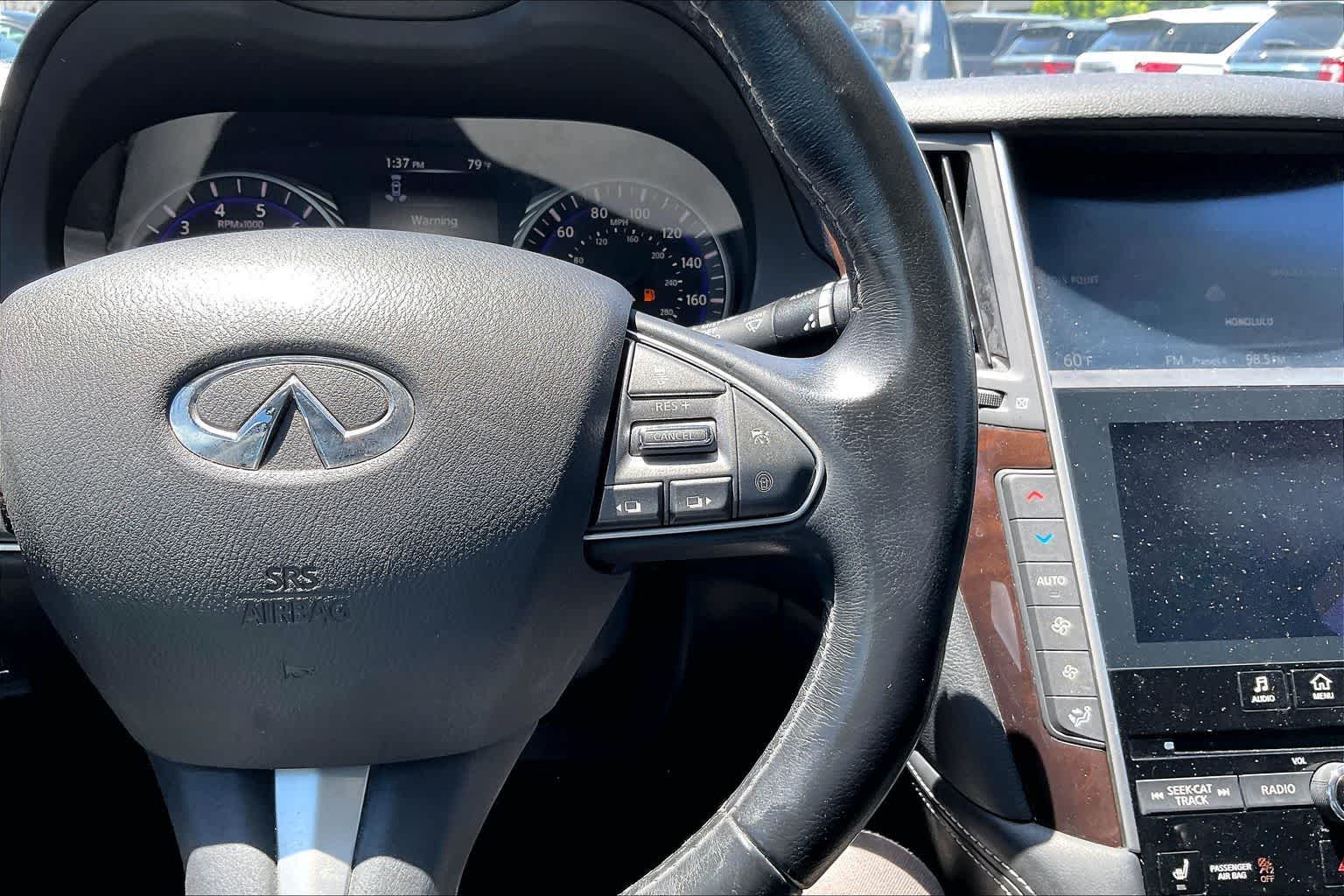 Thumbnail: 2014 INFINITI Q50 - 25