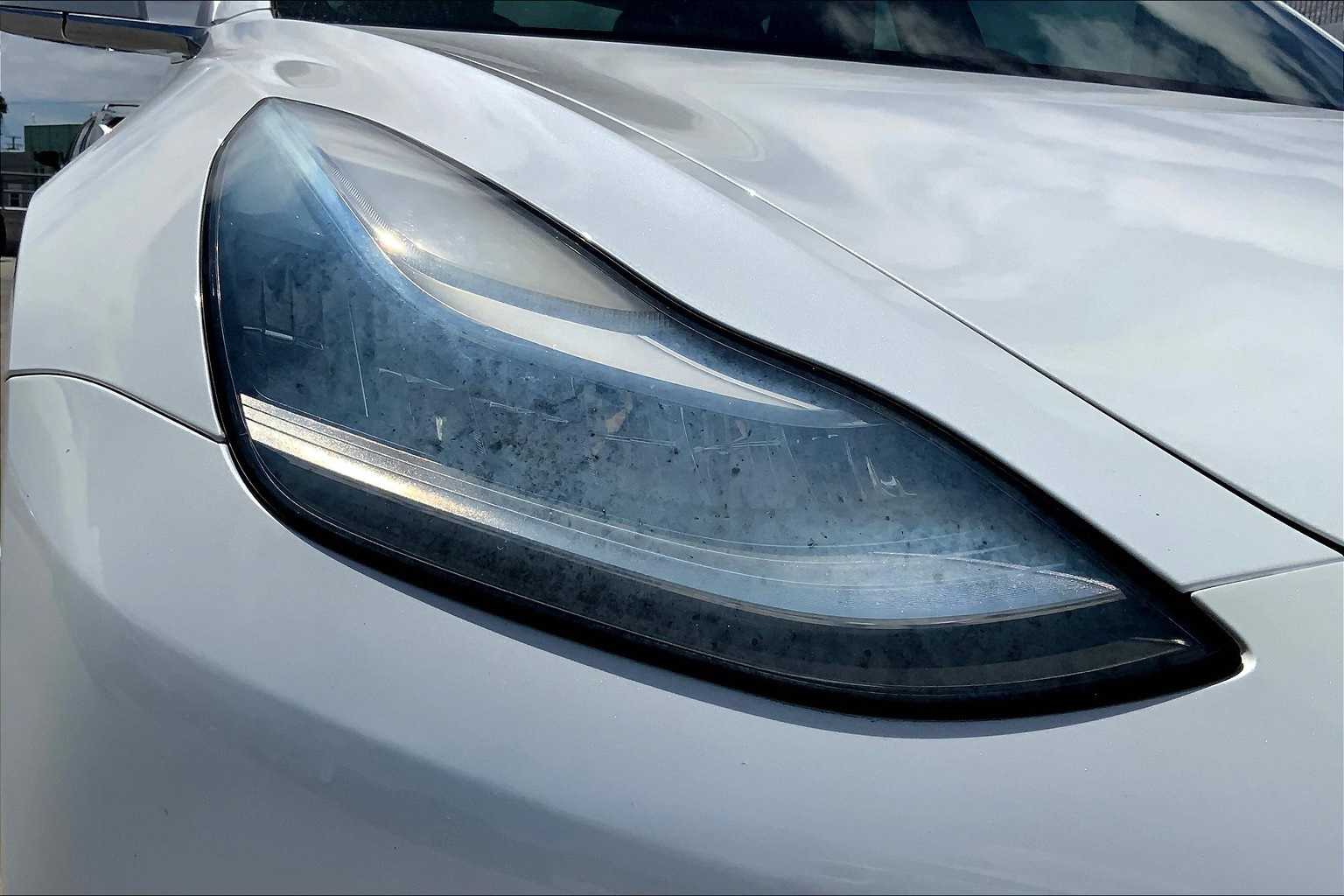 Thumbnail: 2019 Tesla Model 3 - 31