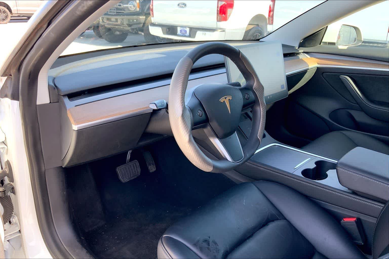 Used 2021 Tesla Model 3 Base with VIN 5YJ3E1EA5MF976885 for sale in Honolulu, HI