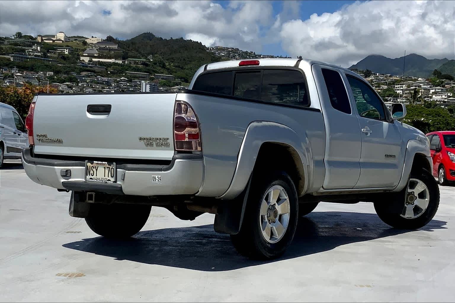 Thumbnail: 2005 Toyota Tacoma - 22
