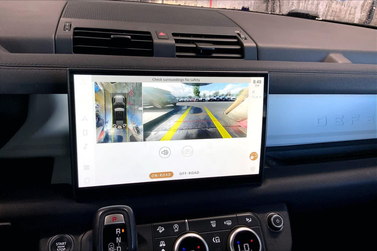 Thumbnail: 2022 Land Rover Defender - 26