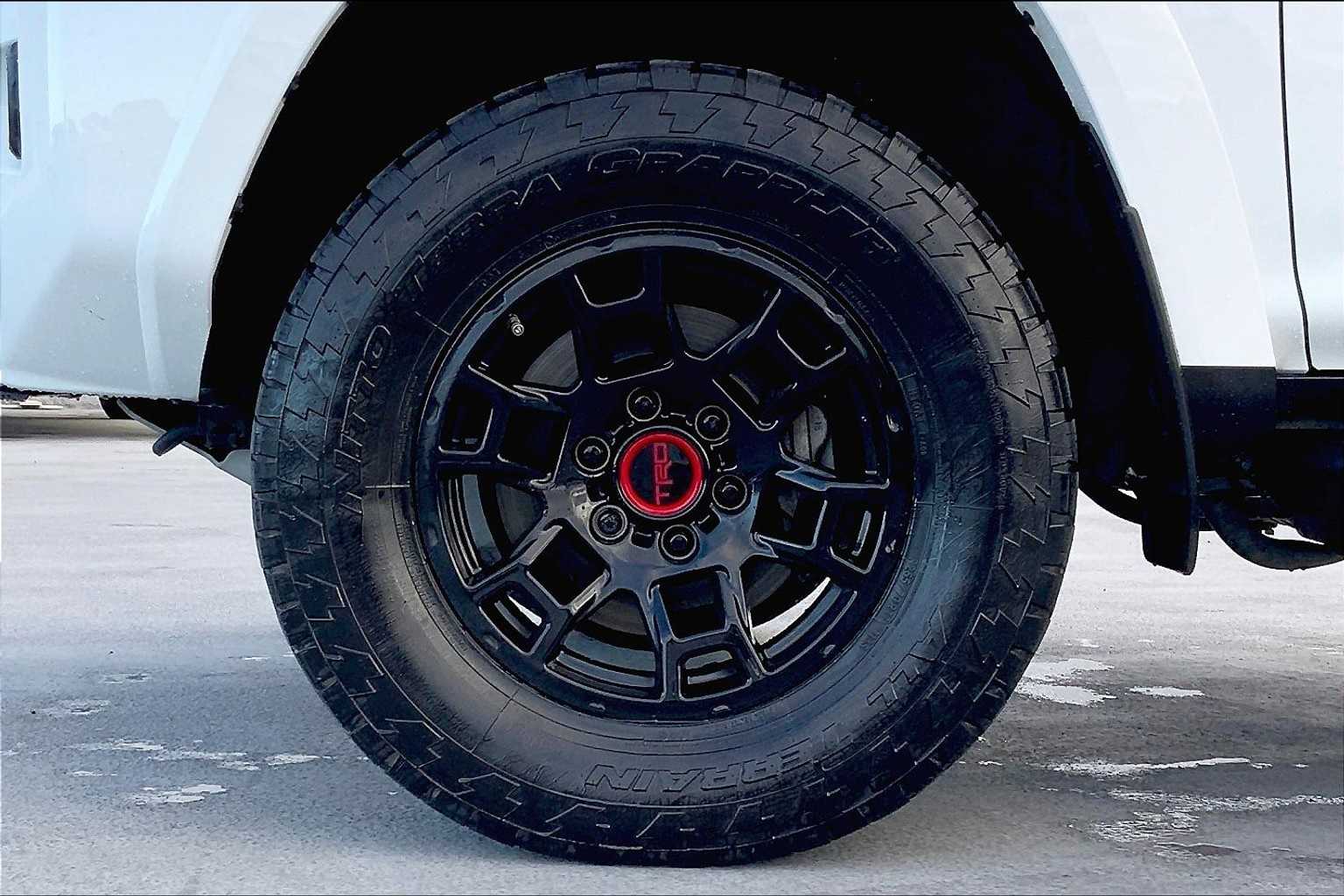 Thumbnail: 2022 Toyota 4Runner - 8