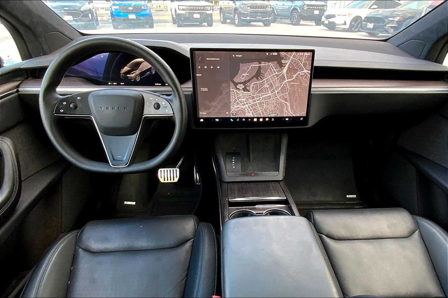 Thumbnail: 2023 Tesla Model X - 10