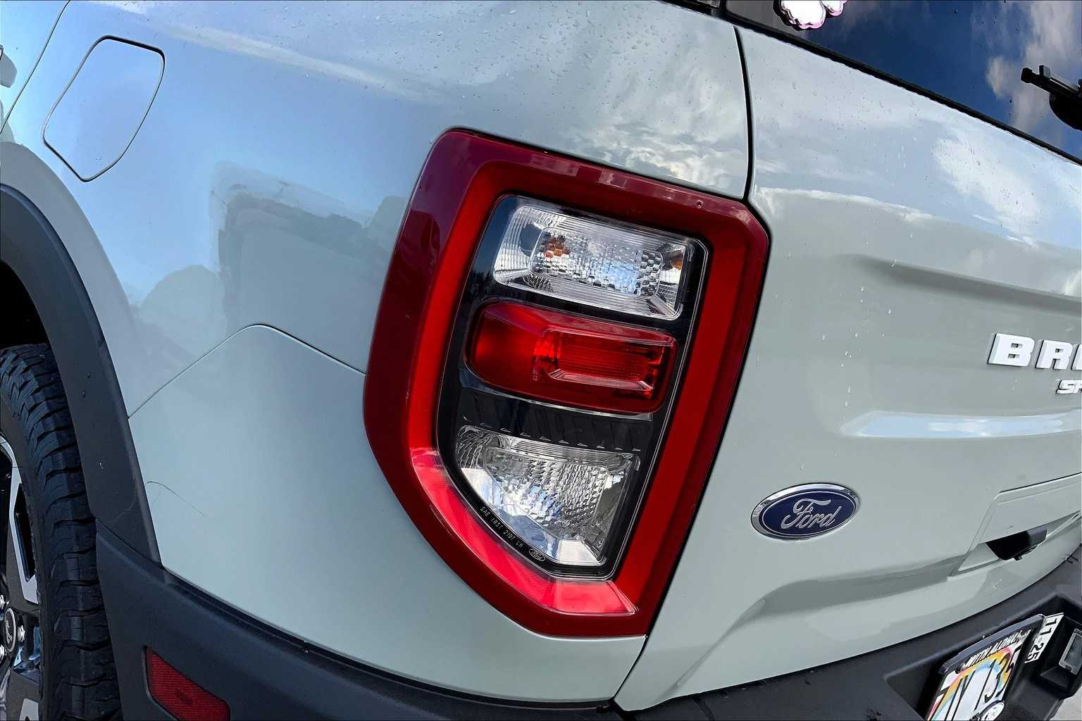 Thumbnail: 2022 Ford Bronco Sport - 32