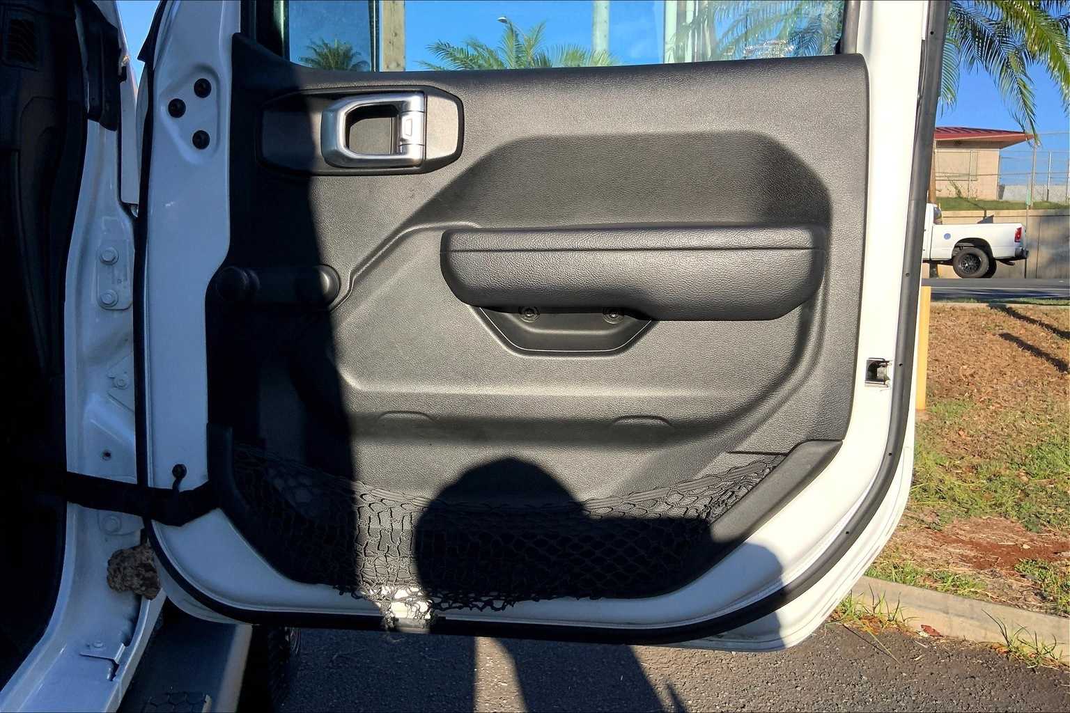 Thumbnail: 2024 Jeep Wrangler - 27