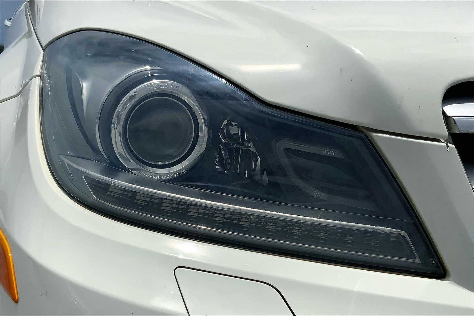Thumbnail: 2012 Mercedes-Benz C-Class - 31