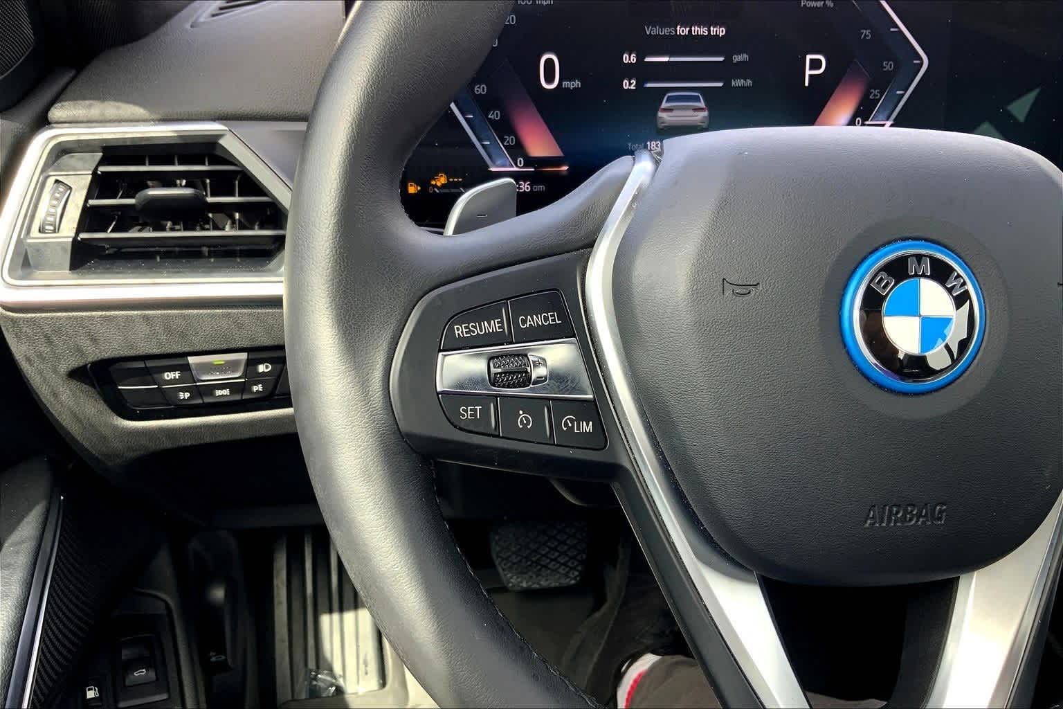 Thumbnail: 2023 BMW 3 Series - 24