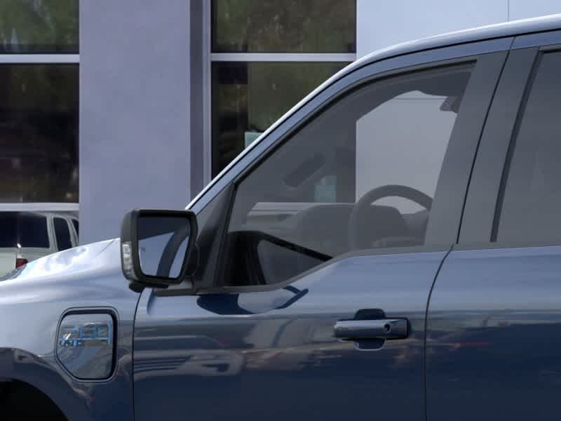 2025 Ford F-150 Lightning Flash - Photo 20