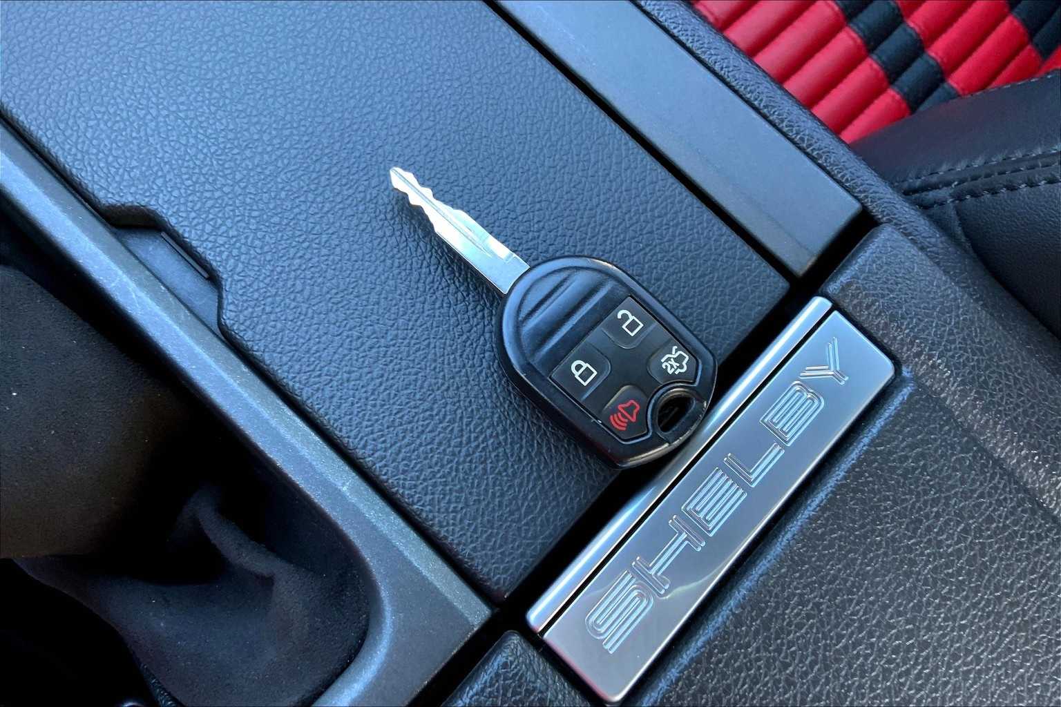 Thumbnail: 2012 Ford Mustang - 18