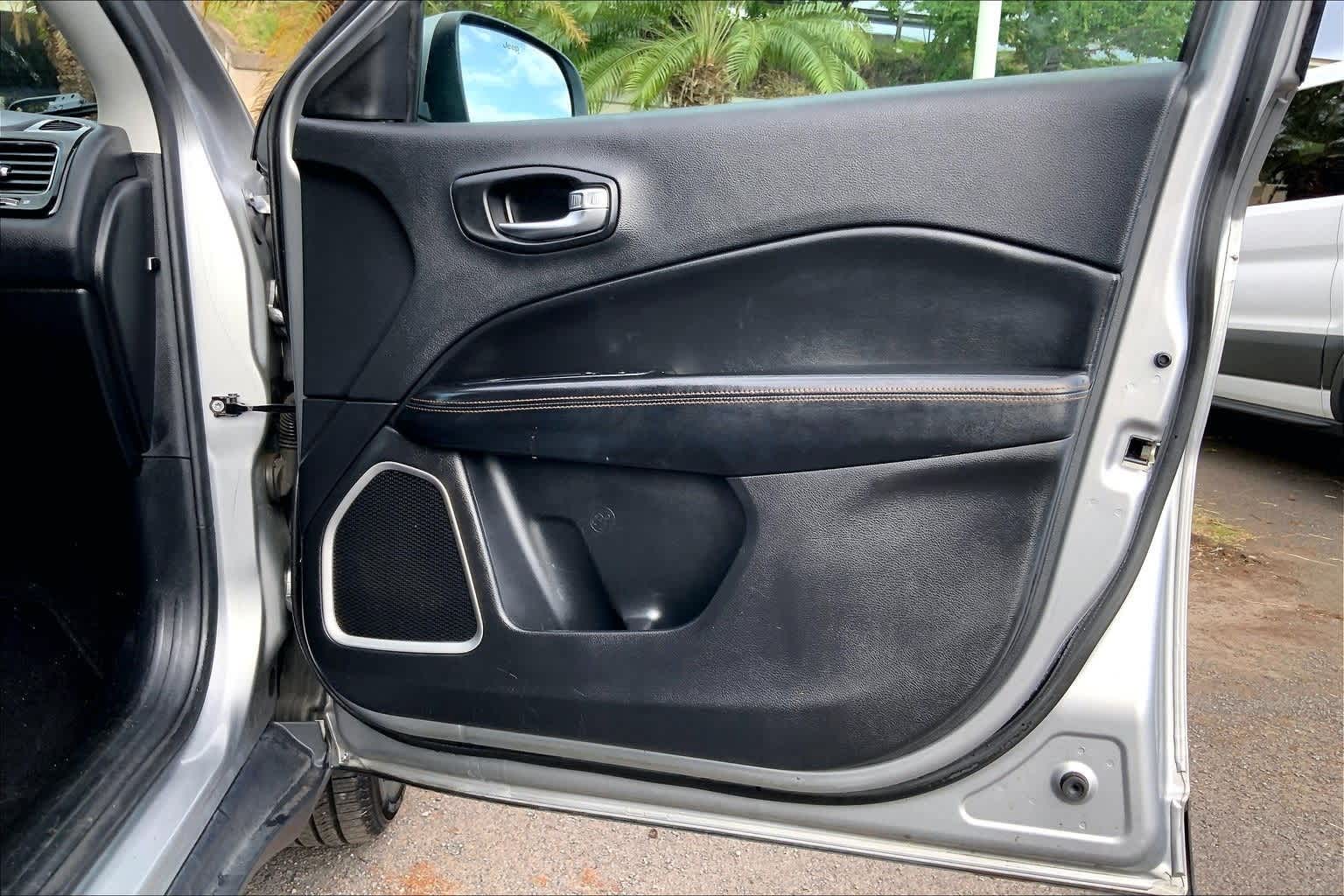 Thumbnail: 2020 Jeep Compass - 28