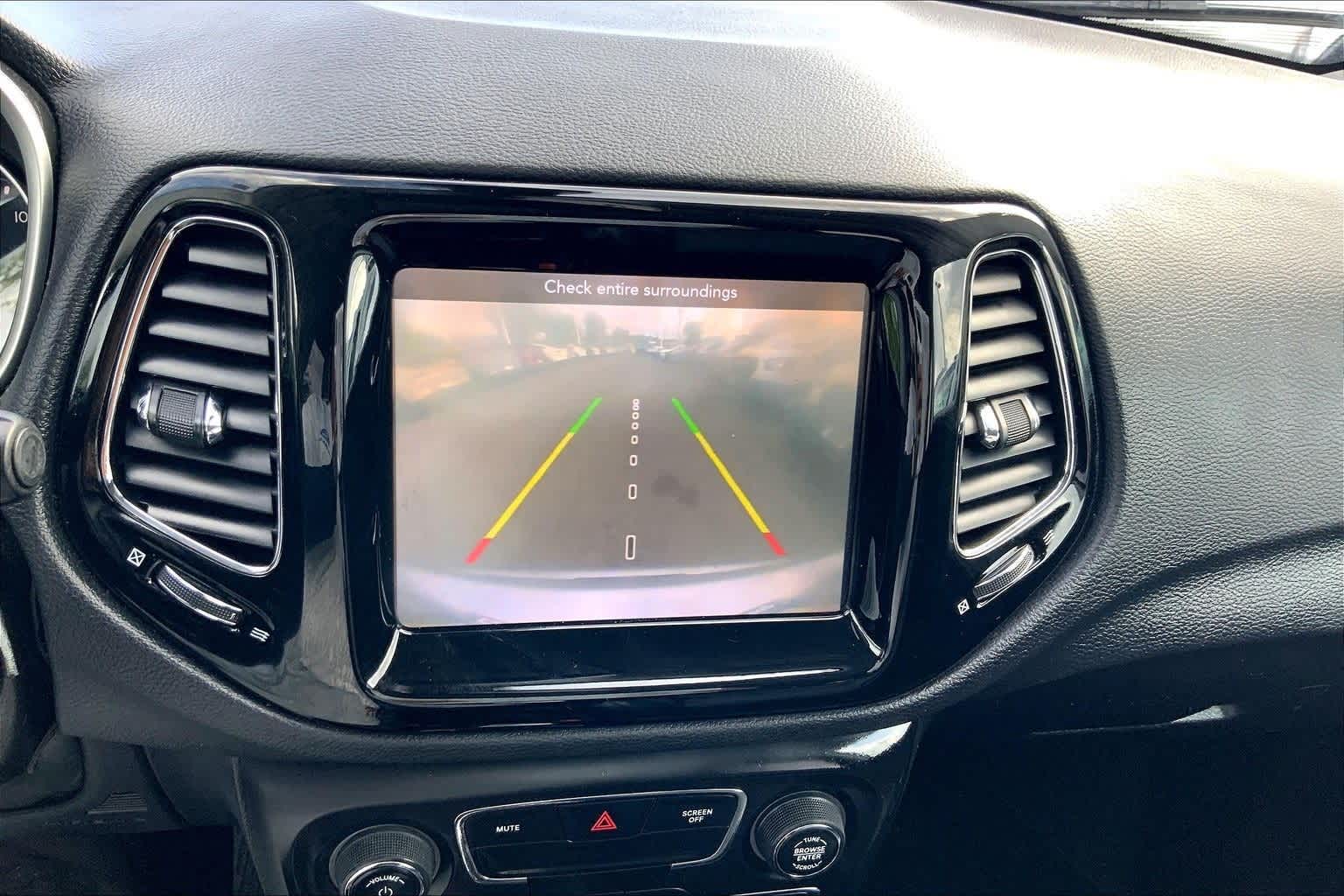 Thumbnail: 2020 Jeep Compass - 26