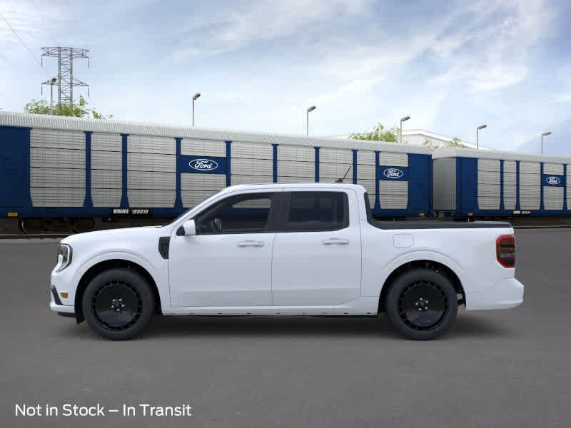 2025 Ford Maverick photo 3