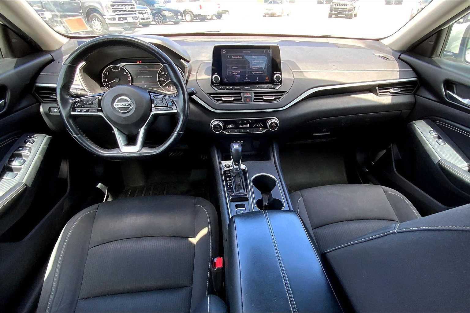 Thumbnail: 2019 Nissan Altima - 10
