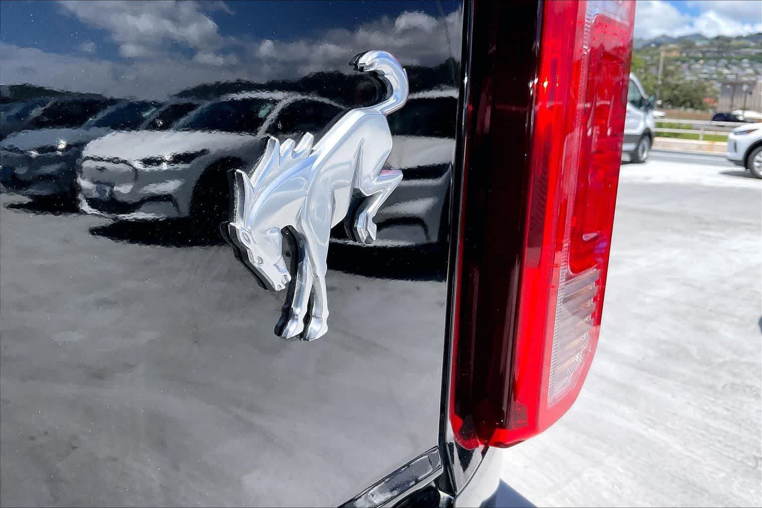 Thumbnail: 2022 Ford Bronco - 7