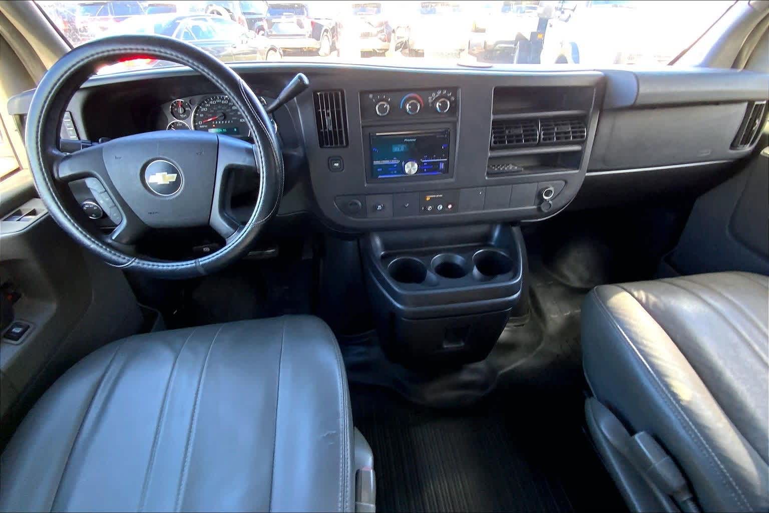 Thumbnail: 2011 Chevrolet Express - 10