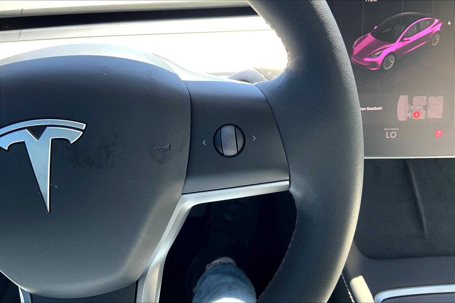 Thumbnail: 2023 Tesla Model 3 - 25