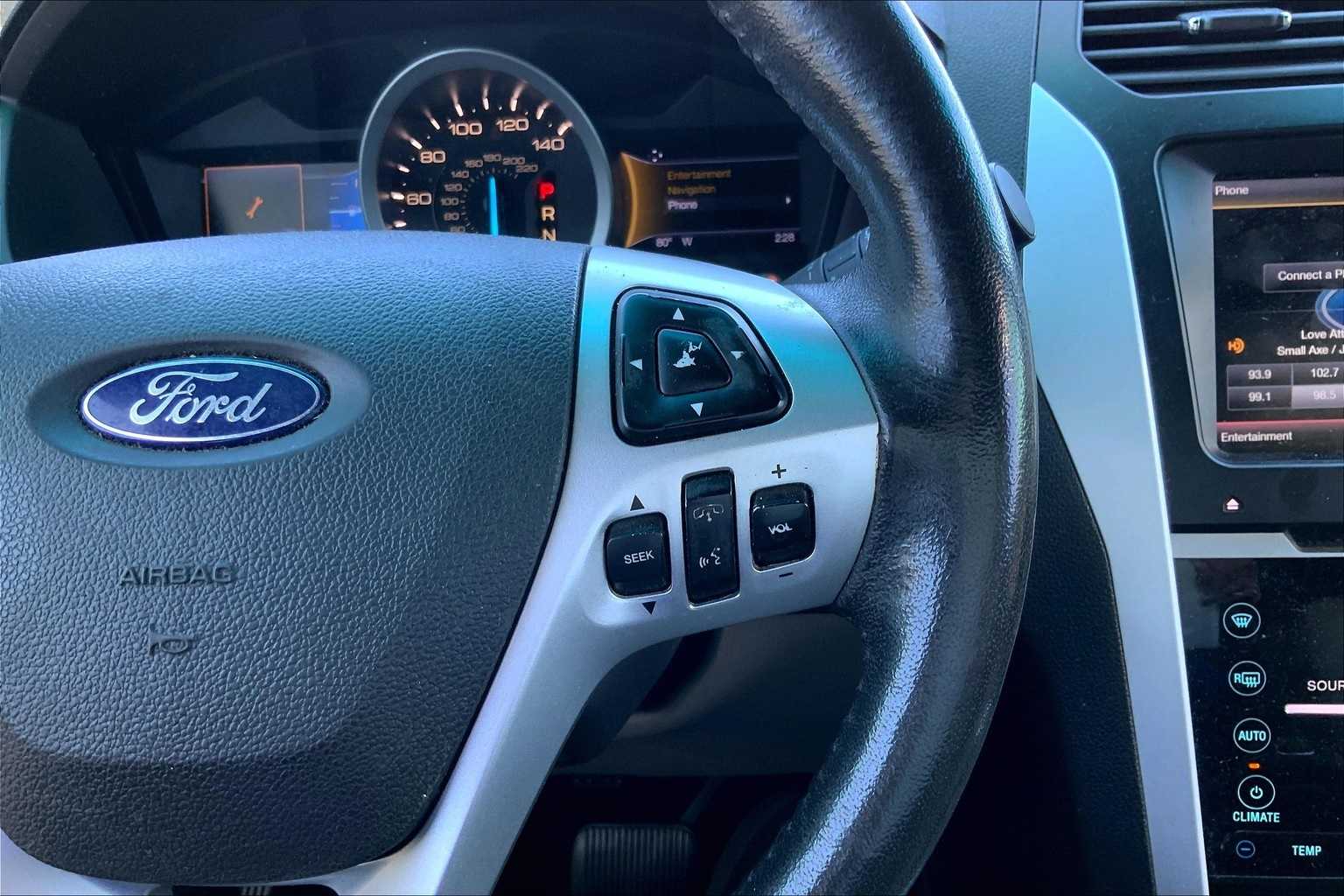 Thumbnail: 2014 Ford Explorer - 25