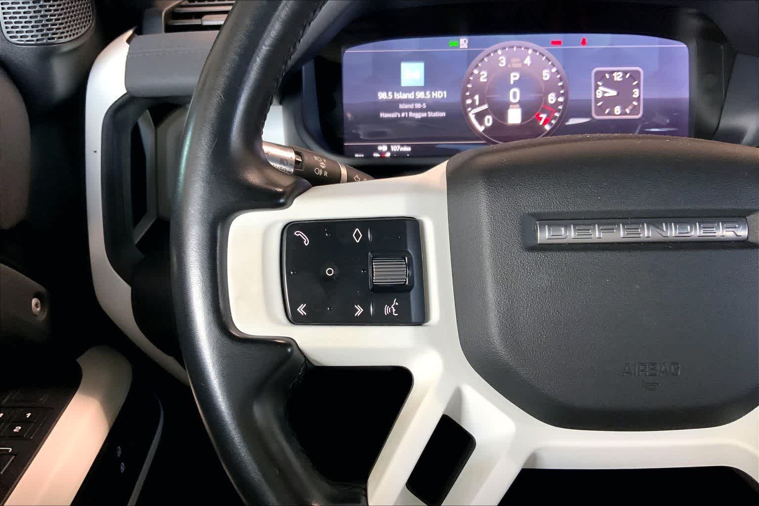 Thumbnail: 2022 Land Rover Defender - 24