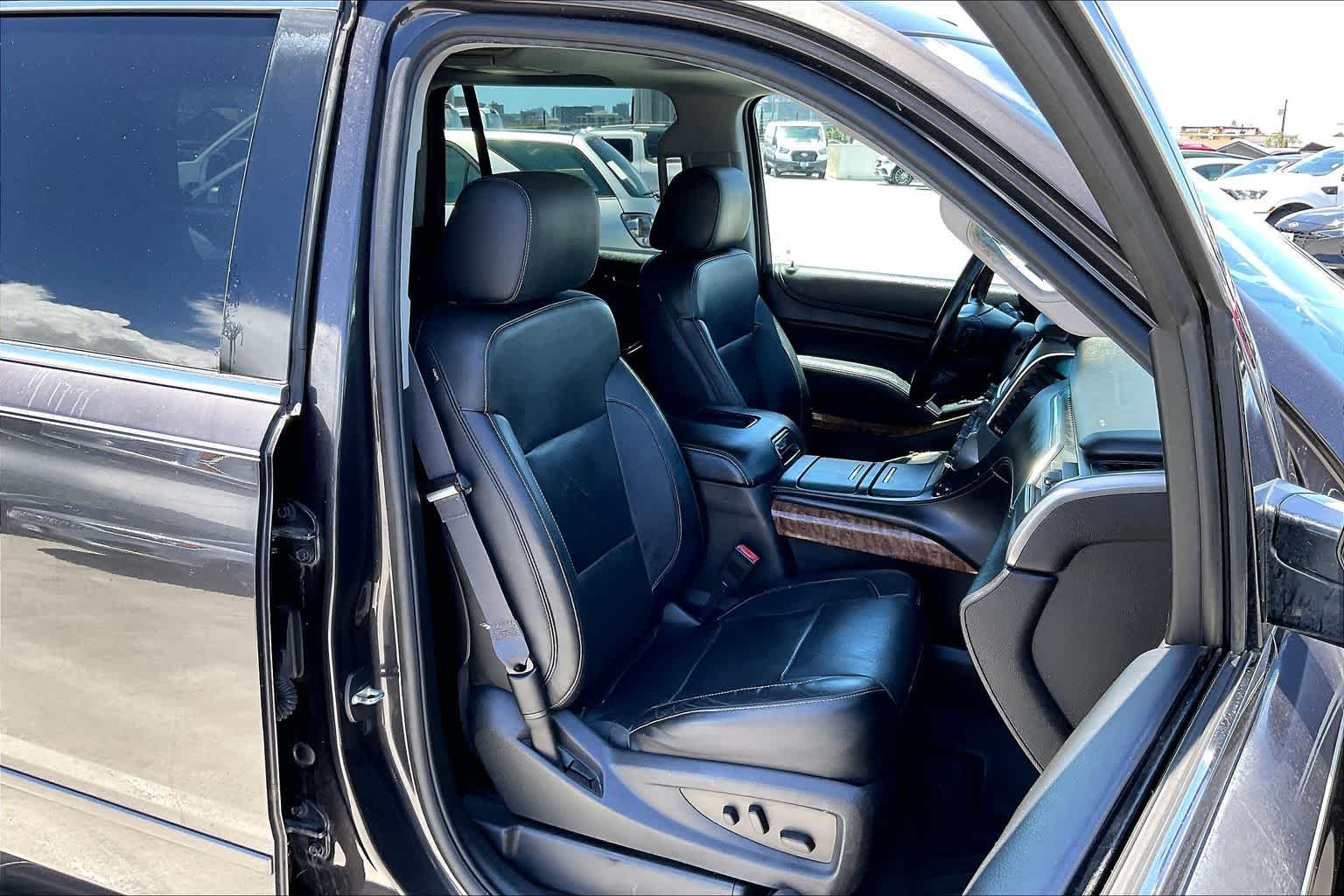 Thumbnail: 2015 Chevrolet Tahoe - 13
