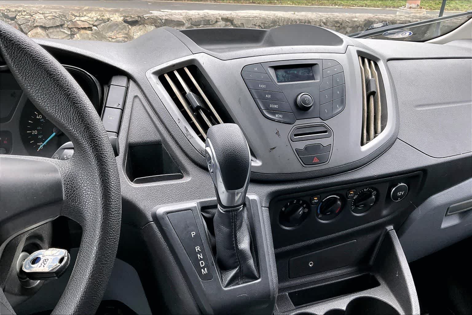 Thumbnail: 2017 Ford Transit Series - 15