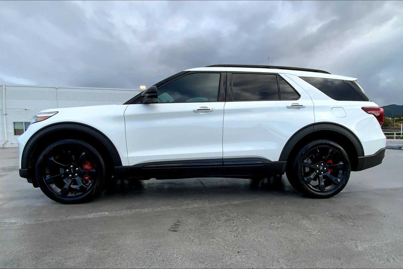 Thumbnail: 2020 Ford Explorer - 3