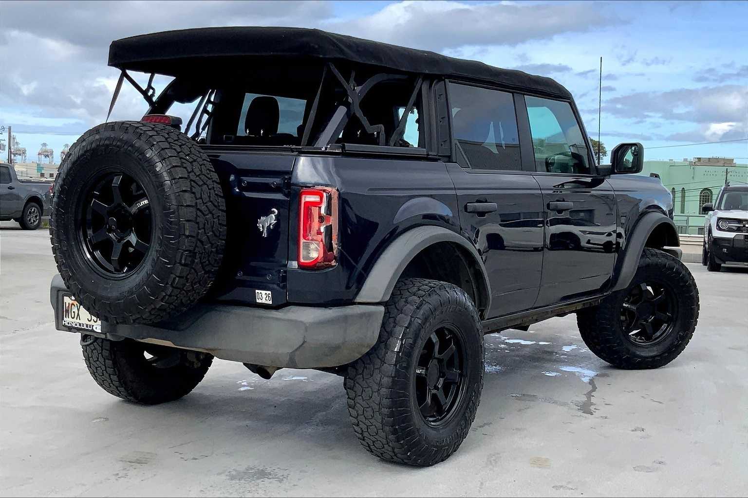 Thumbnail: 2021 Ford Bronco - 22