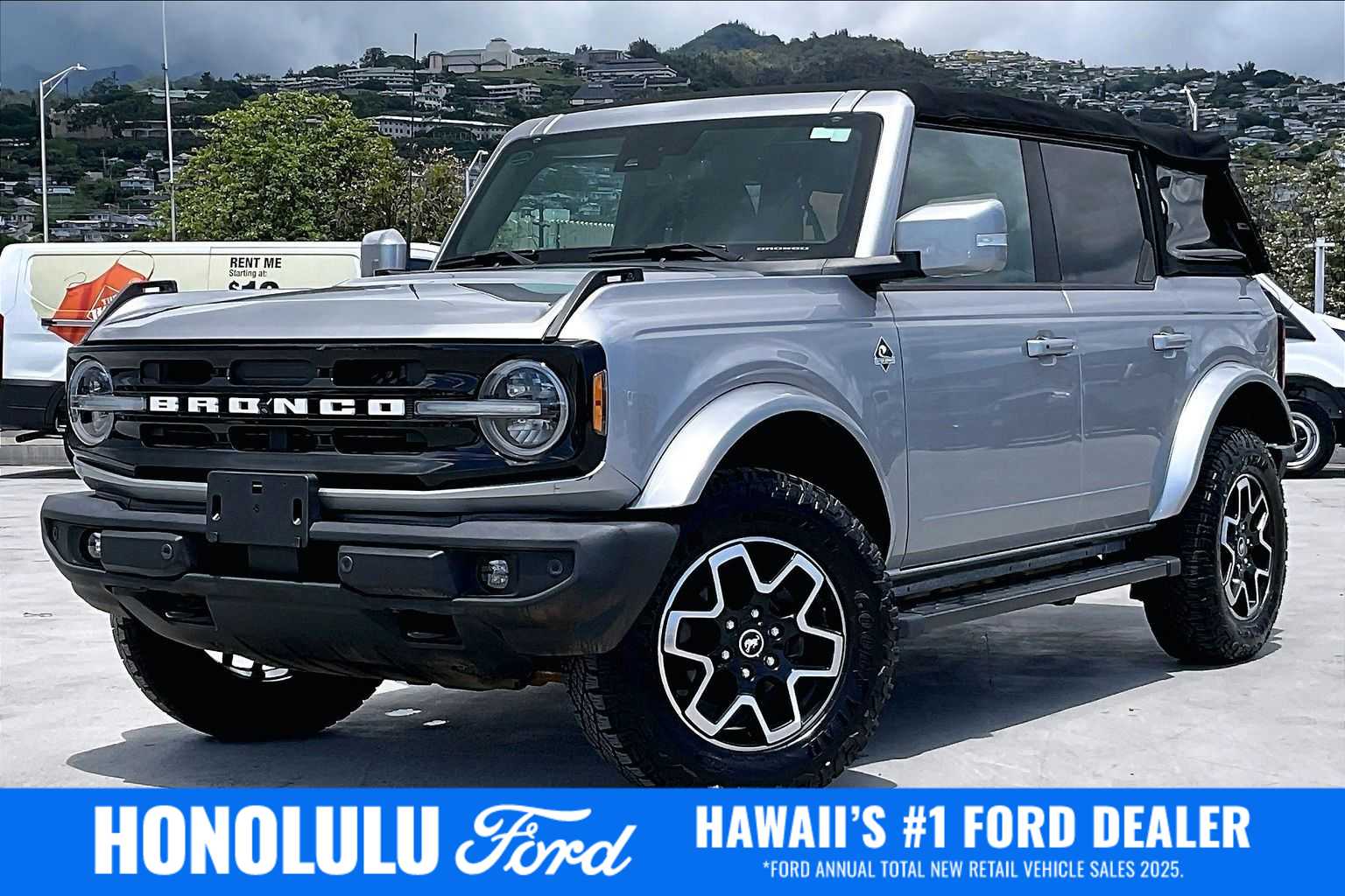2022 Ford Bronco at Honolulu Ford, photo 1