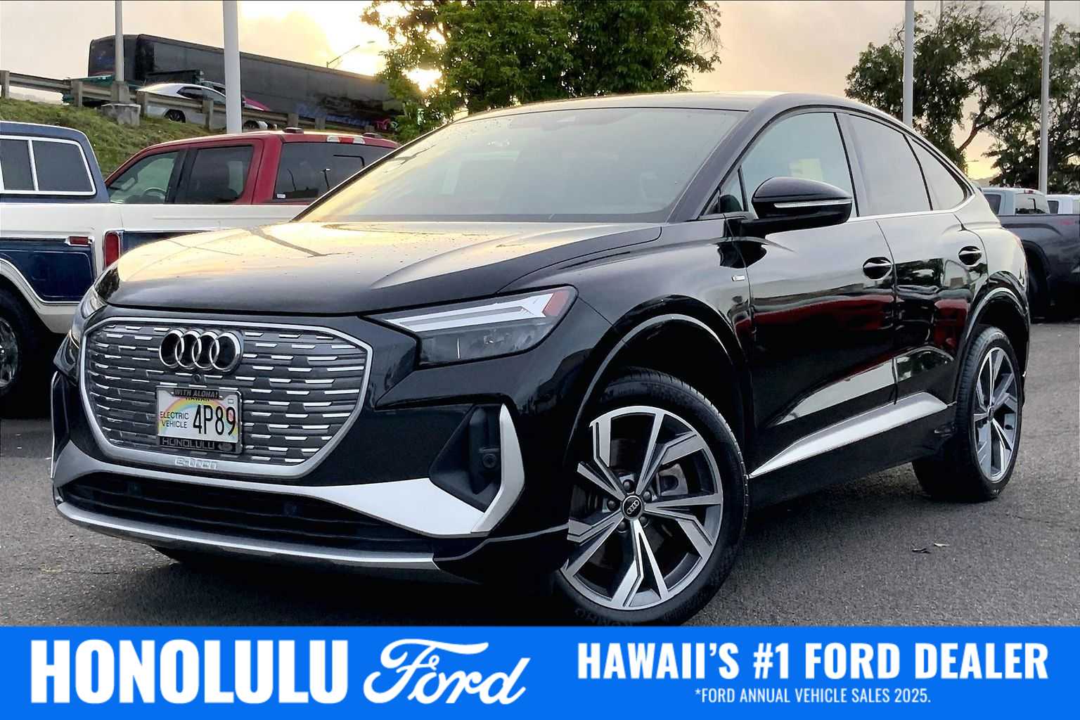 Thumbnail: 2024 Audi Q4 e-tron - 1