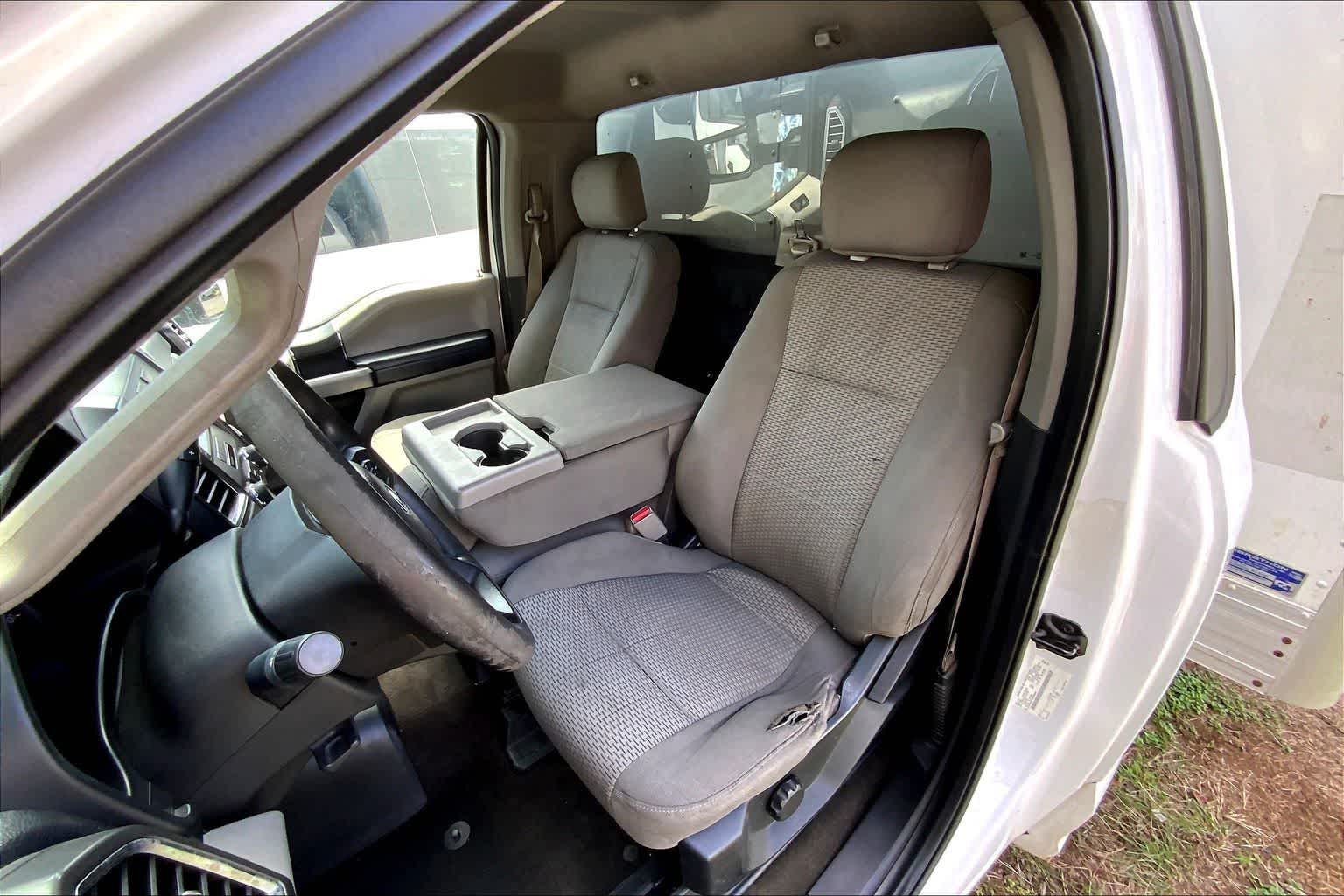 Thumbnail: 2017 Ford F-550 - 28