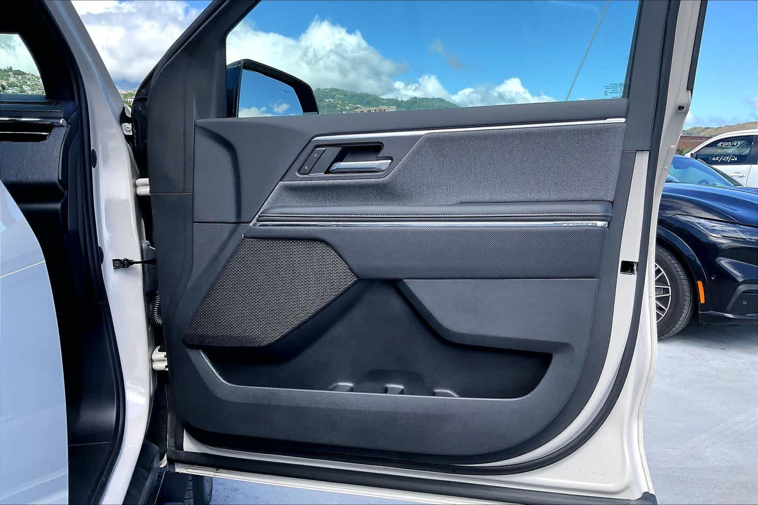Thumbnail: 2026 GMC Sierra EV - 28