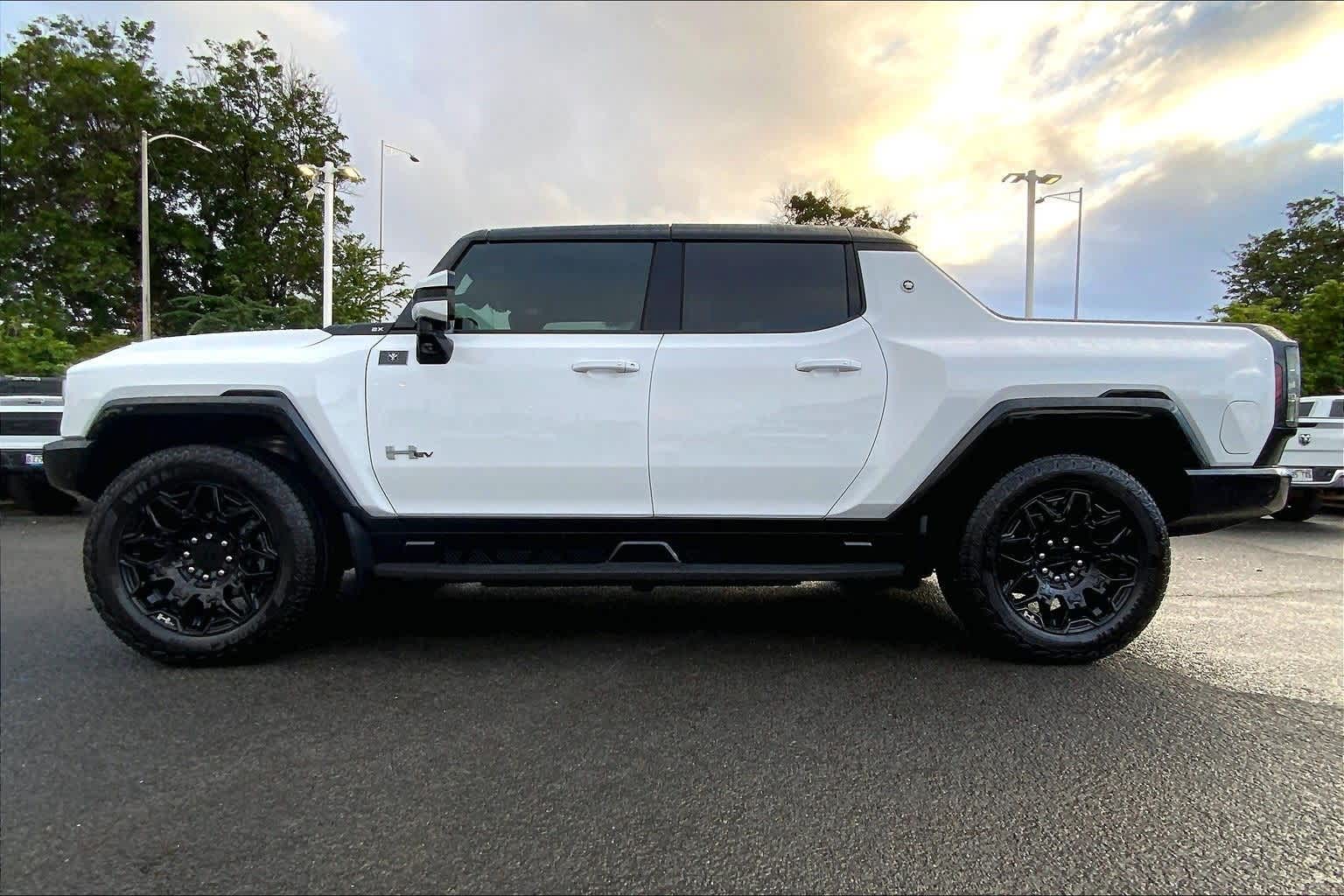 Thumbnail: 2025 GMC Hummer EV - 3