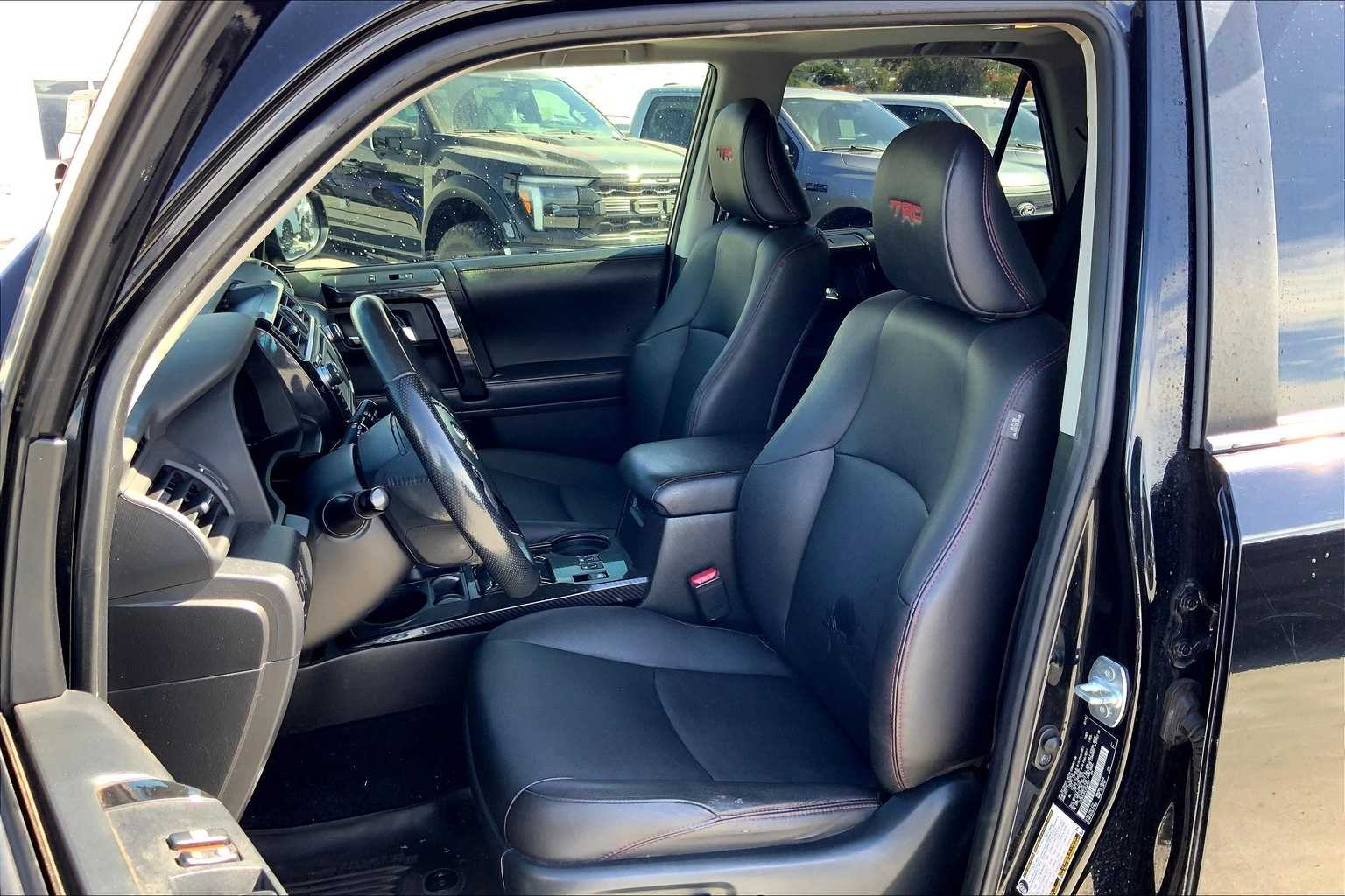 Thumbnail: 2018 Toyota 4Runner - 11