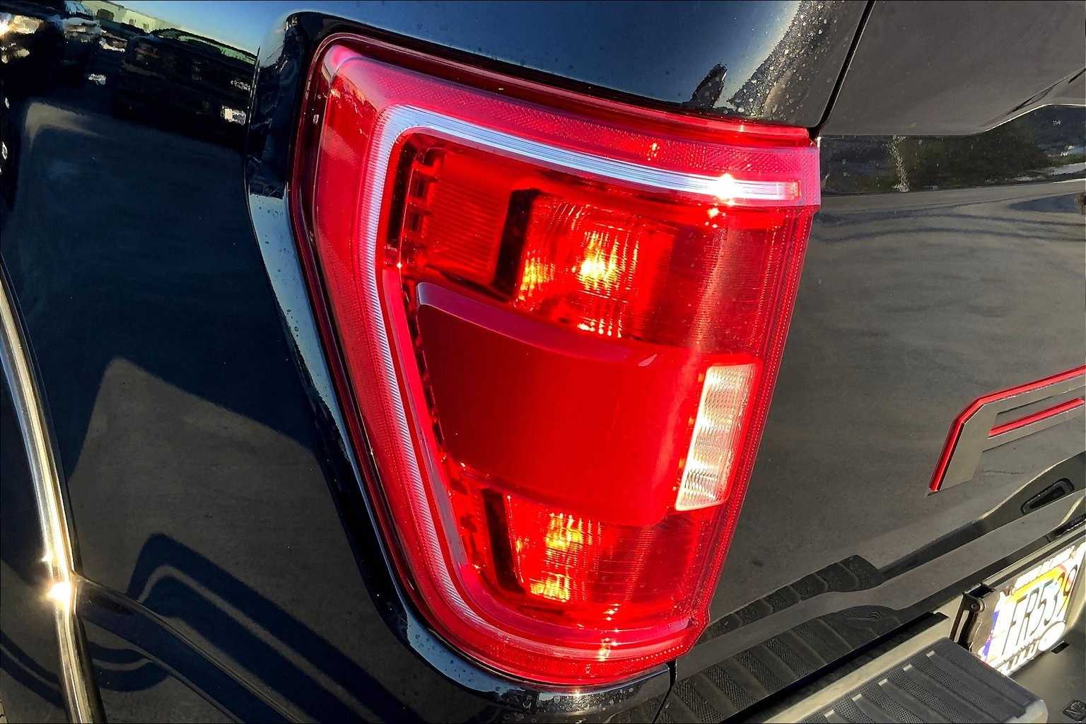 Thumbnail: 2021 Ford F-150 - 32