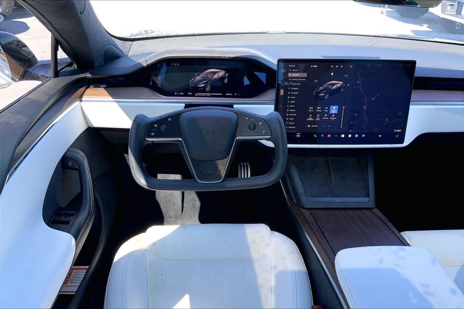 Thumbnail: 2022 Tesla Model S - 14