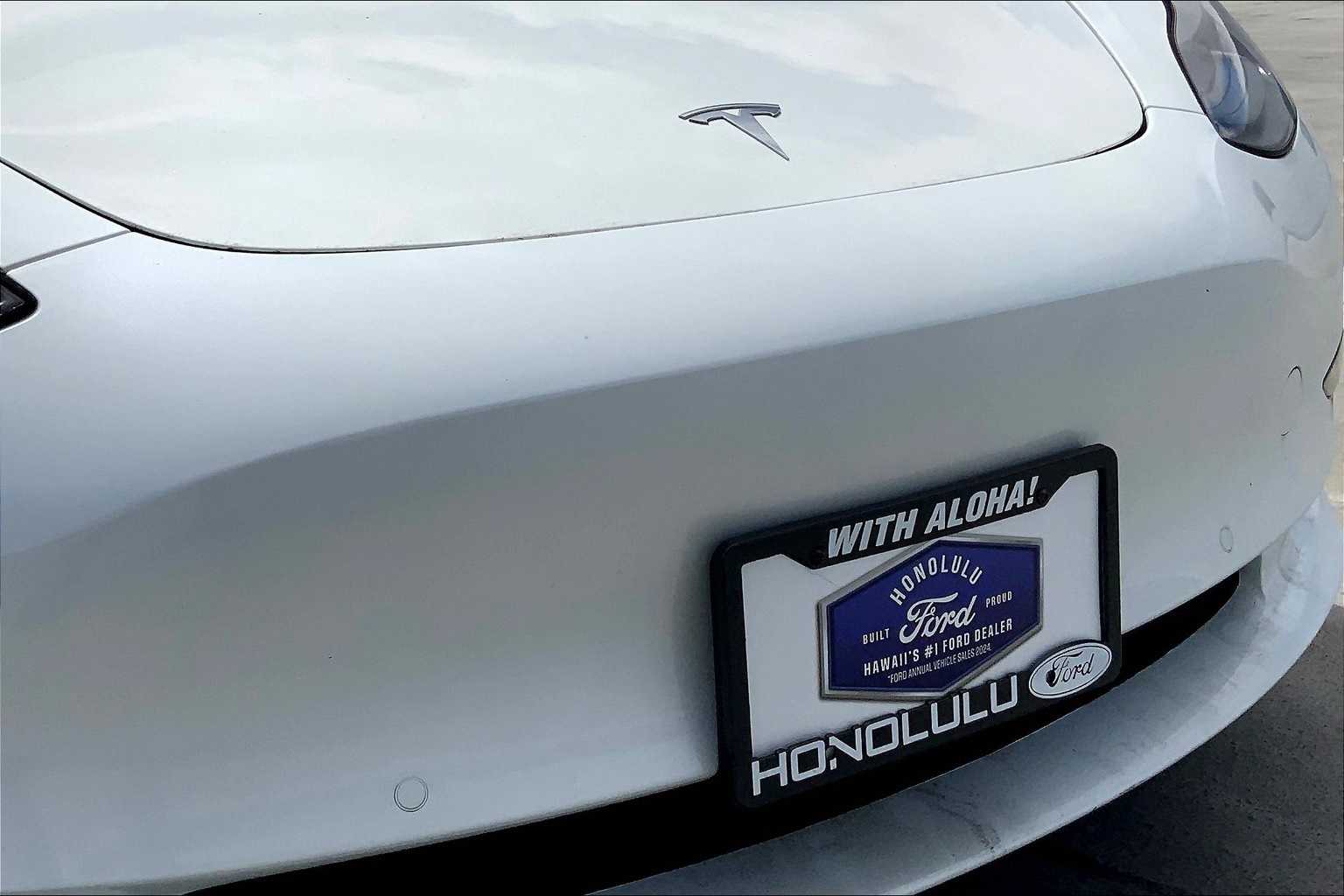 Thumbnail: 2022 Tesla Model 3 - 33