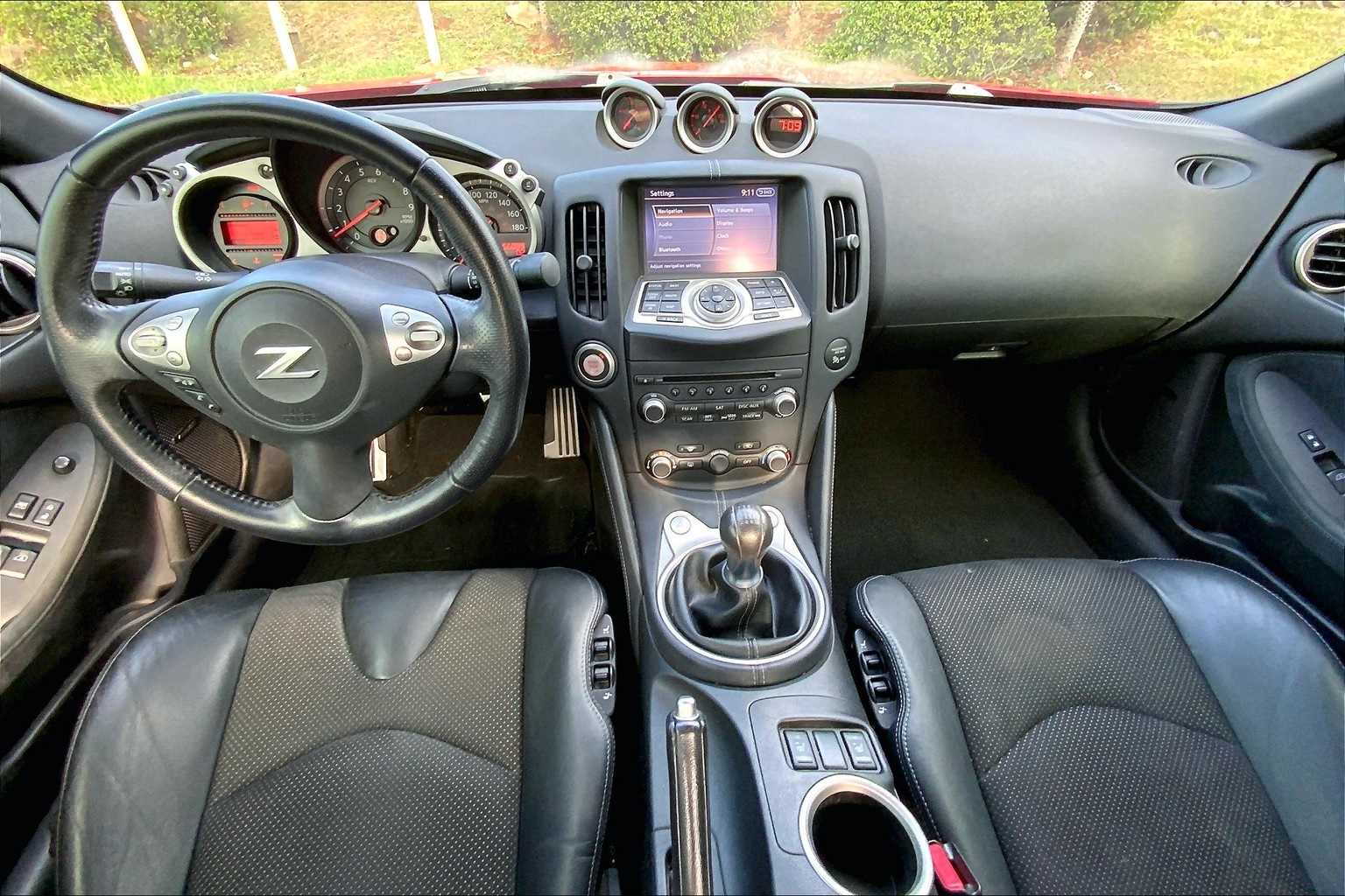 Thumbnail: 2014 Nissan Z - 10