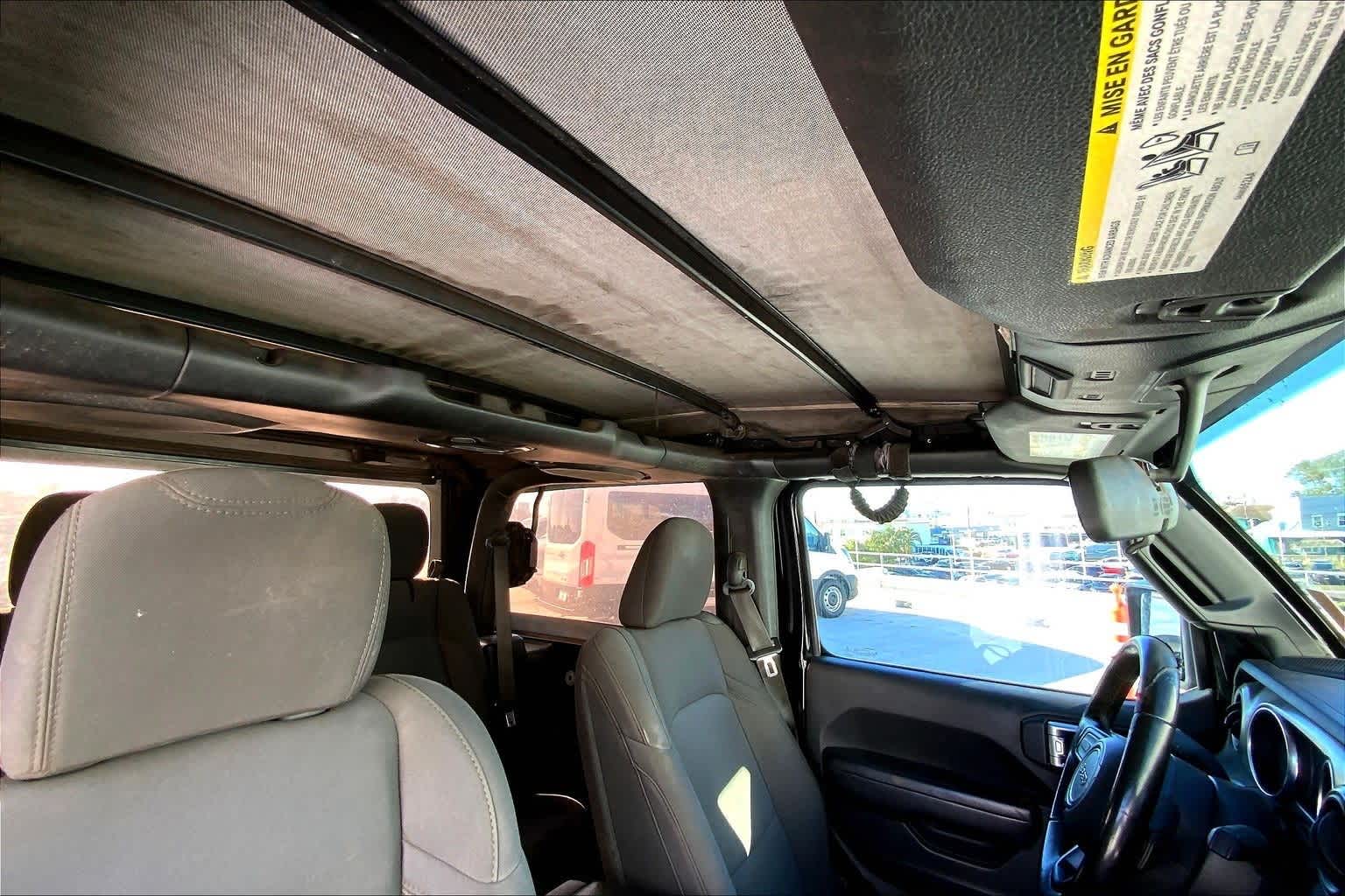 Thumbnail: 2020 Jeep Wrangler - 30