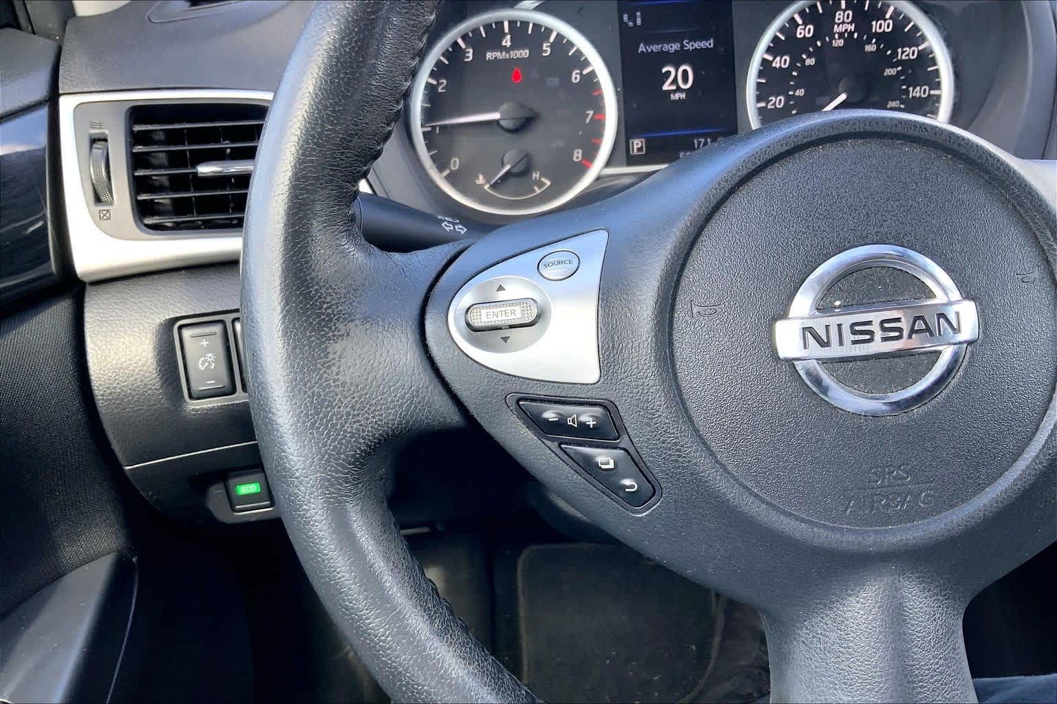 Thumbnail: 2019 Nissan Sentra - 24