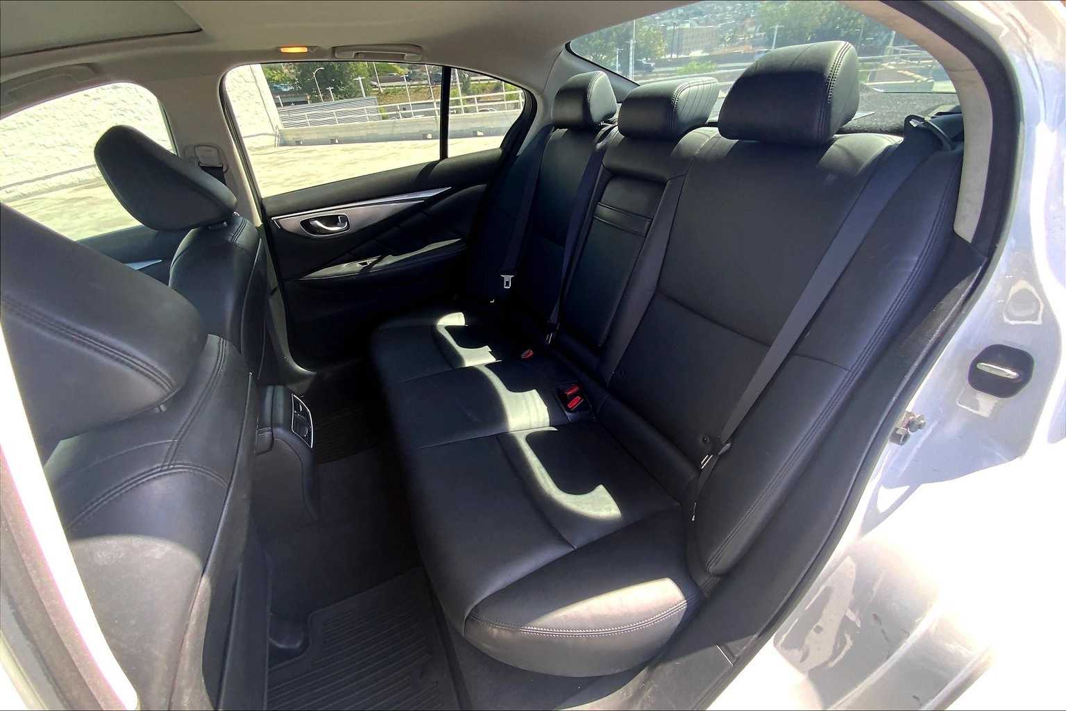 Thumbnail: 2015 INFINITI Q50 - 29