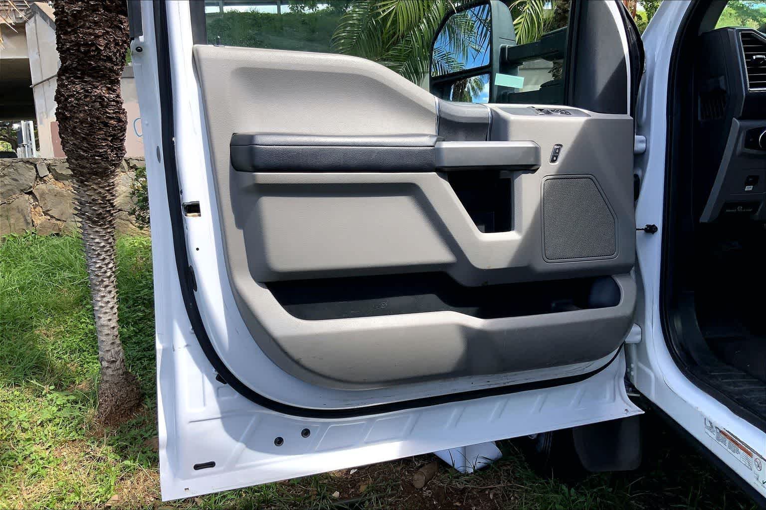 Thumbnail: 2017 Ford F-550 - 26