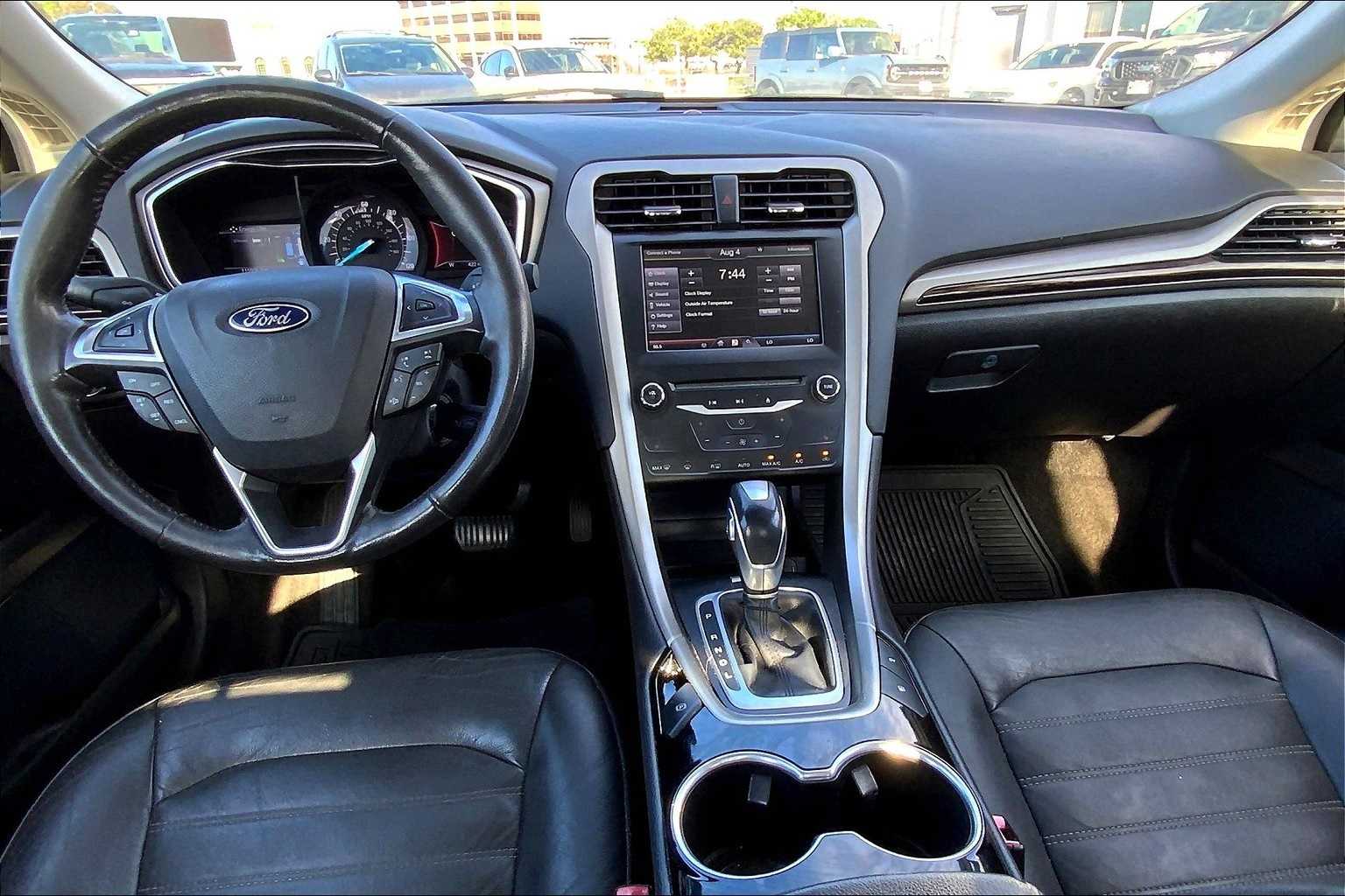 Thumbnail: 2015 Ford Fusion - 10
